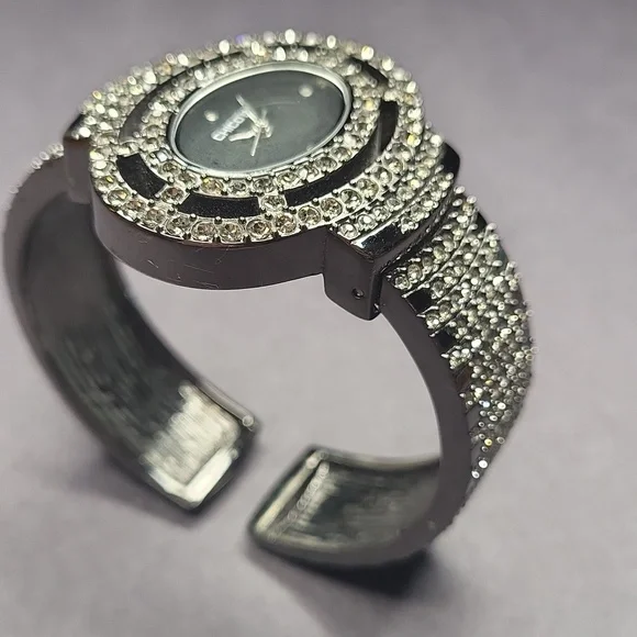 Chico's Black Dial Silver Crystal Working Watch - Picture 3 of 4